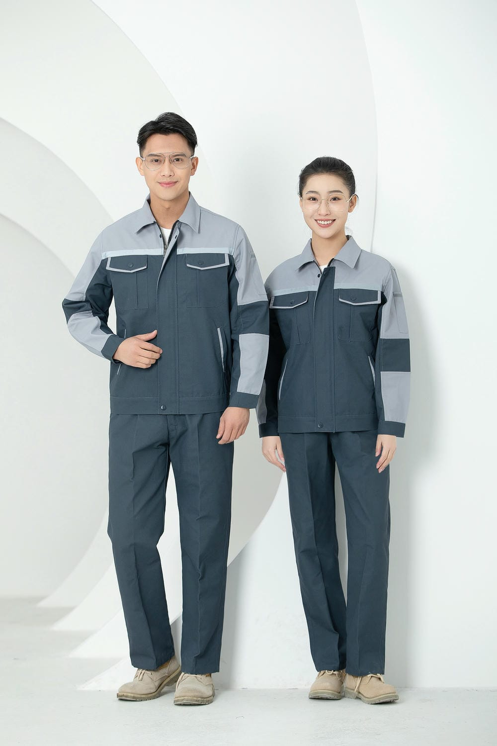 如何定制装修工作服